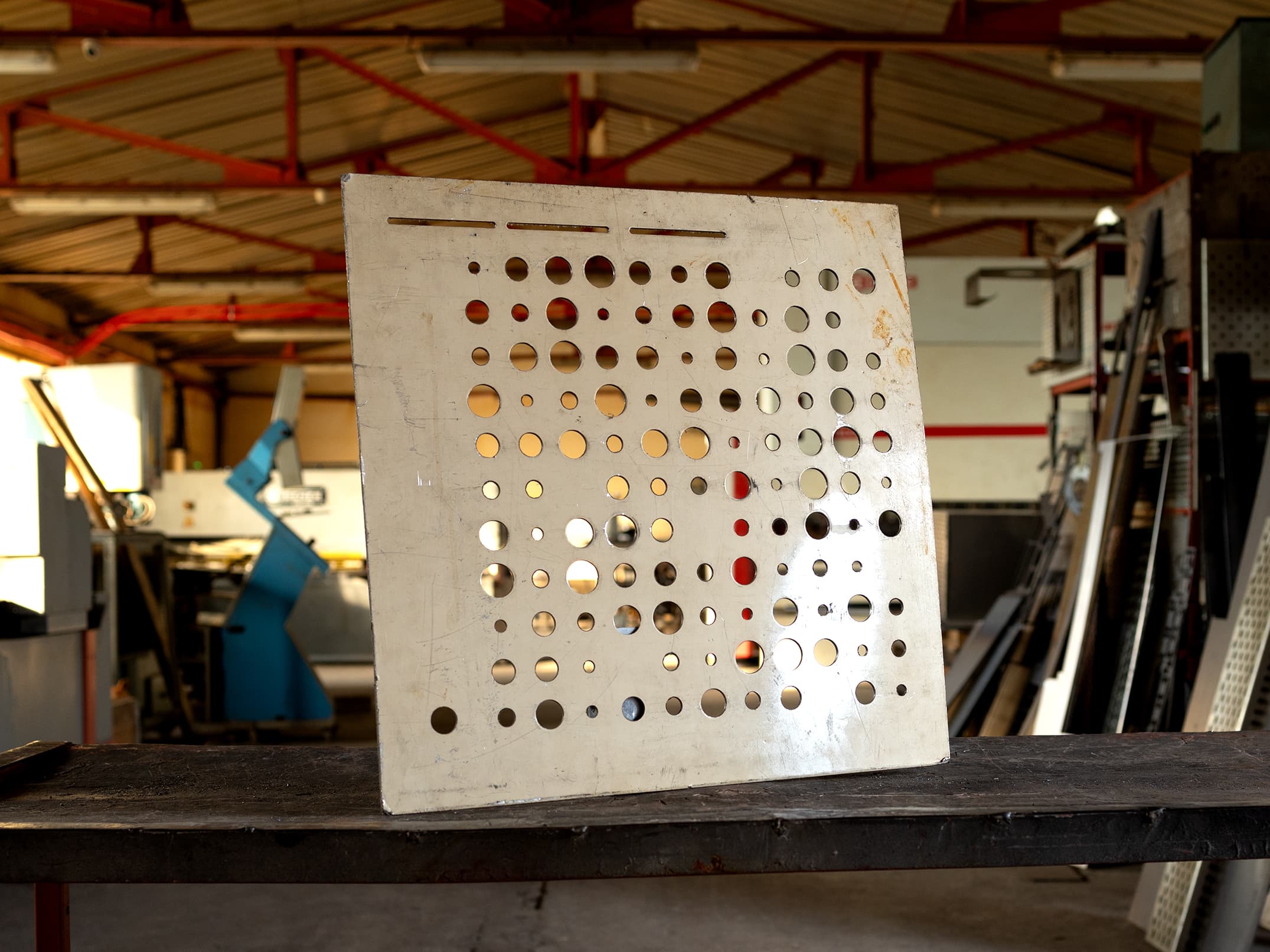Perforated alcubont
