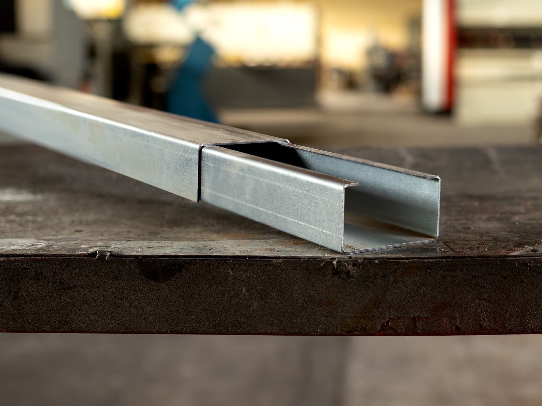 Floor ducts
